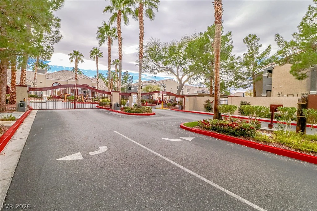 5055 Hacienda, Las Vegas, NV 89118
