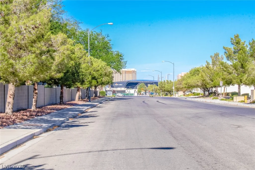 5055 Hacienda, Las Vegas, NV 89118