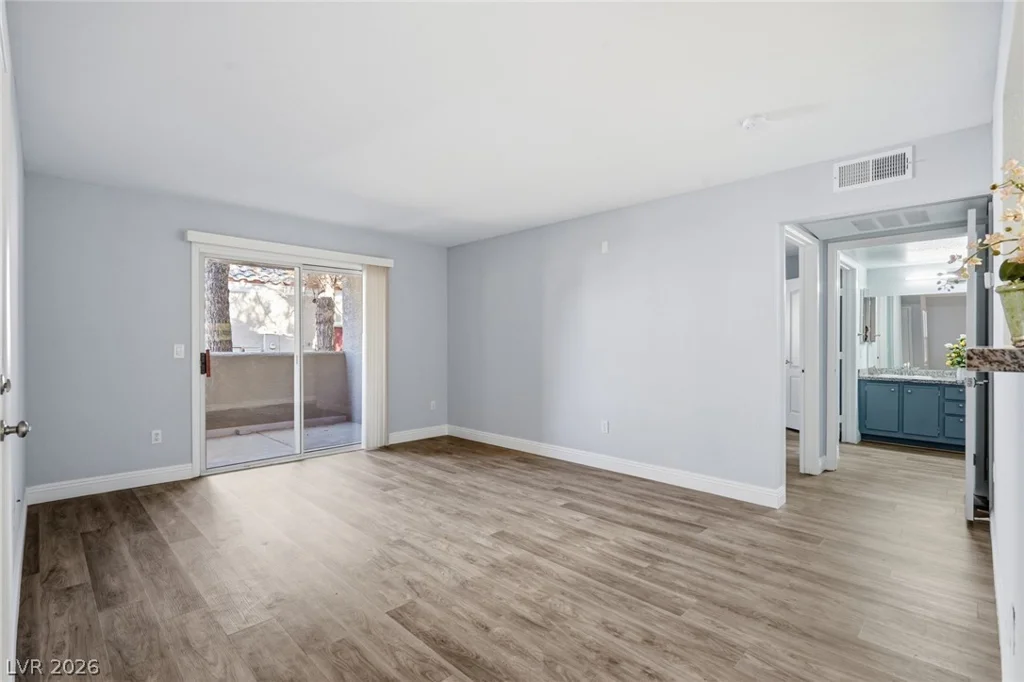 5055 Hacienda, Las Vegas, NV 89118