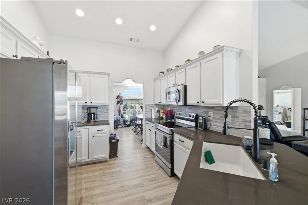 2100 Iroquois, Pahrump, NV 89048