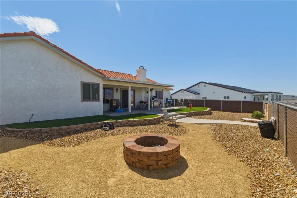 2100 Iroquois, Pahrump, NV 89048
