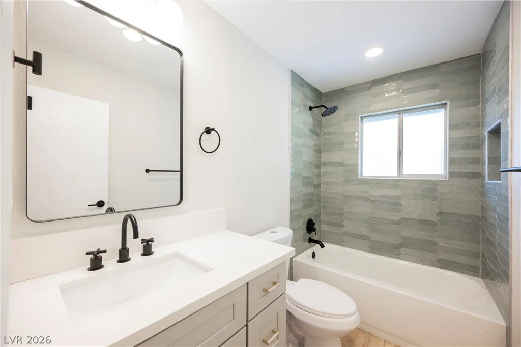 1047 Westminster, Las Vegas, NV 89119