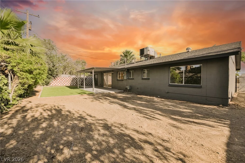 1047 Westminster, Las Vegas, NV 89119