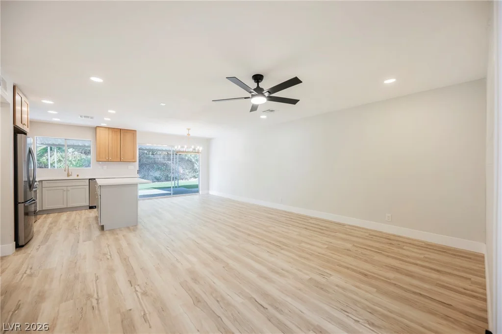 1047 Westminster, Las Vegas, NV 89119