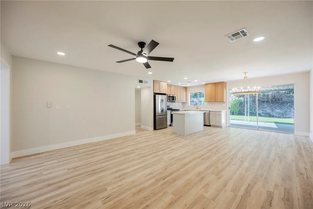 1047 Westminster, Las Vegas, NV 89119