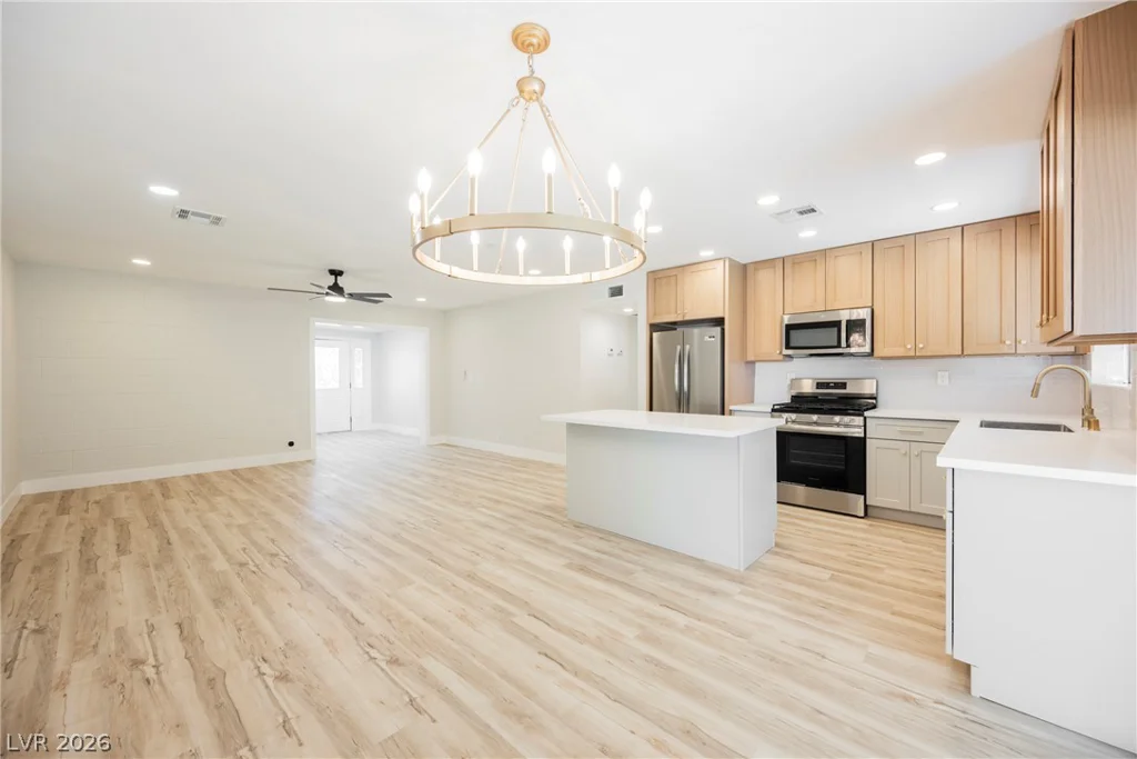 1047 Westminster, Las Vegas, NV 89119