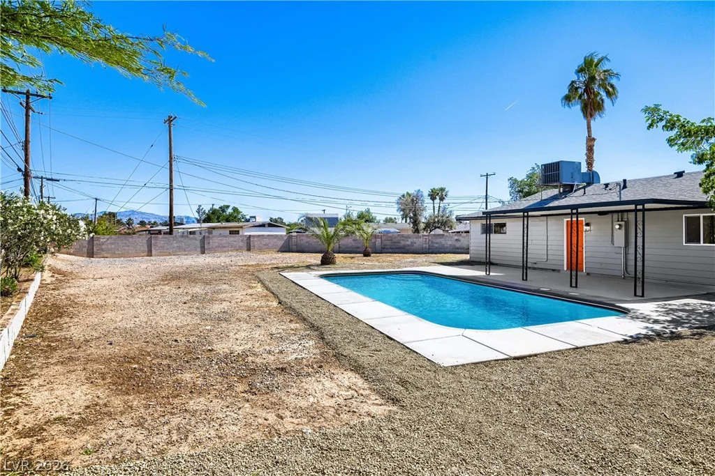 6124 Halifax, Las Vegas, NV 89107
