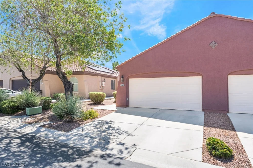 8640 Deering Bay, Las Vegas, NV 89131