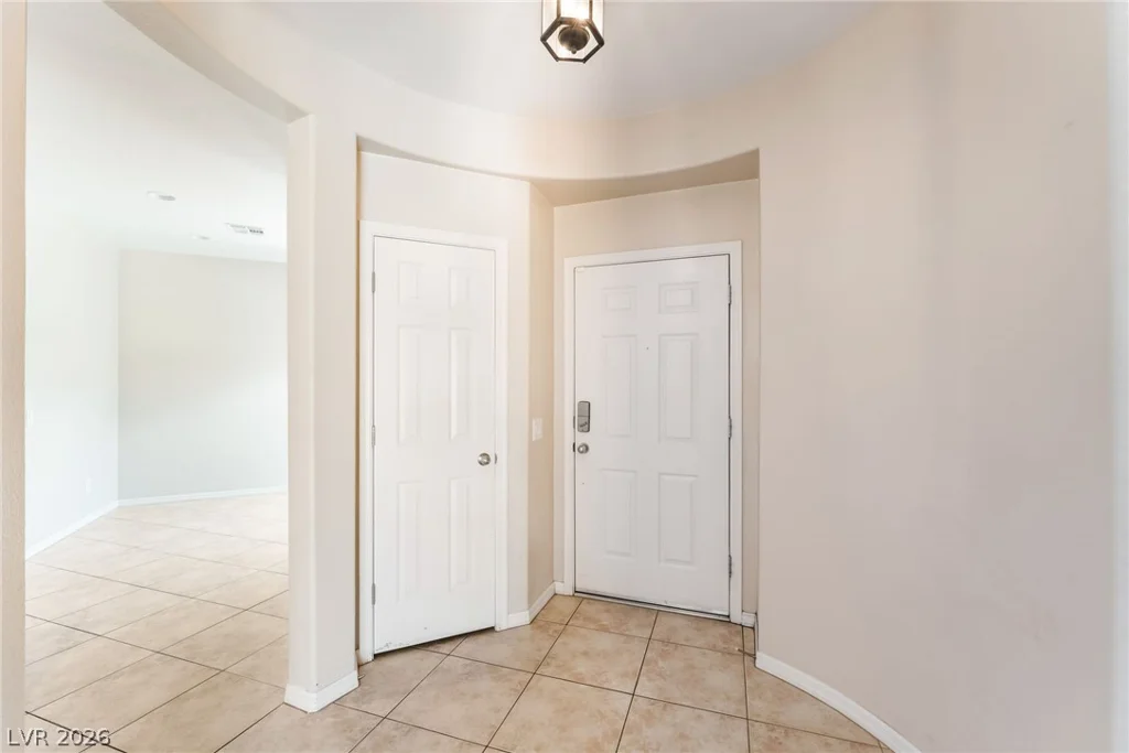 8640 Deering Bay, Las Vegas, NV 89131