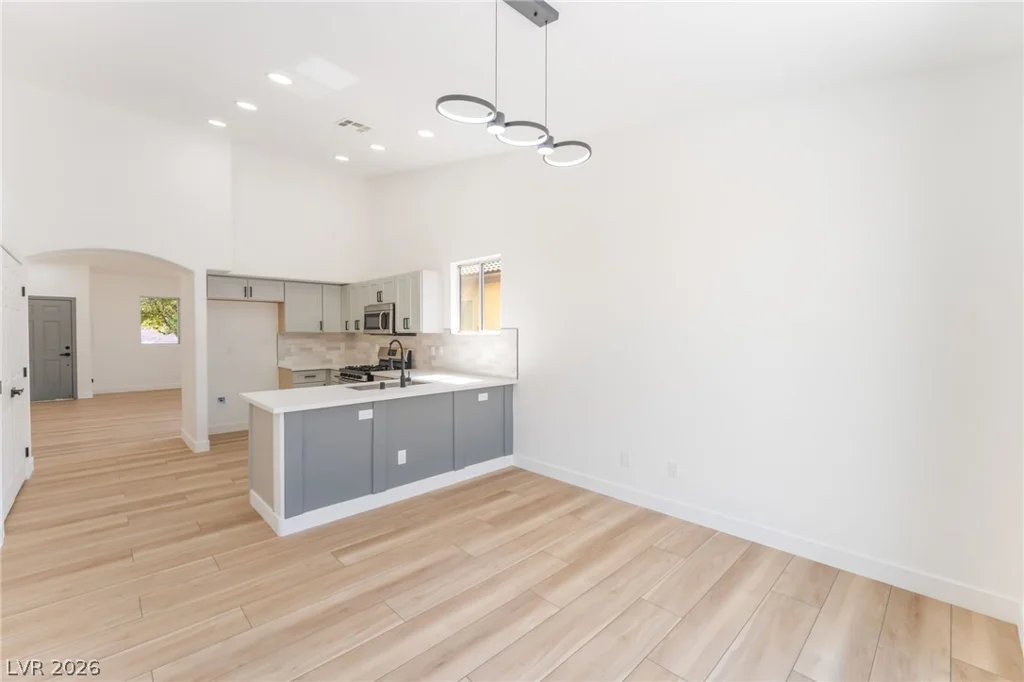 3747 Squirrel, Las Vegas, NV 89122