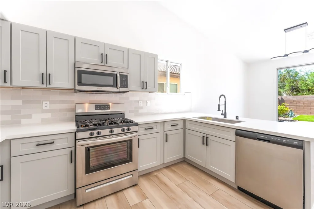 3747 Squirrel, Las Vegas, NV 89122
