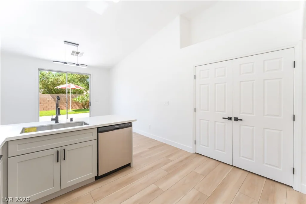 3747 Squirrel, Las Vegas, NV 89122