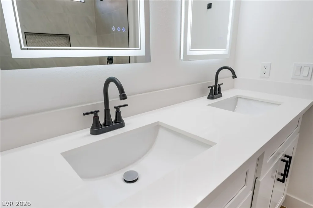 3747 Squirrel, Las Vegas, NV 89122