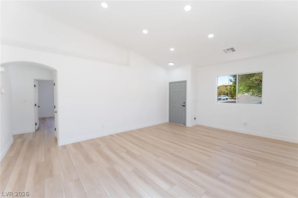 3747 Squirrel, Las Vegas, NV 89122