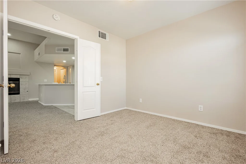 7400 Flamingo, Las Vegas, NV 89147