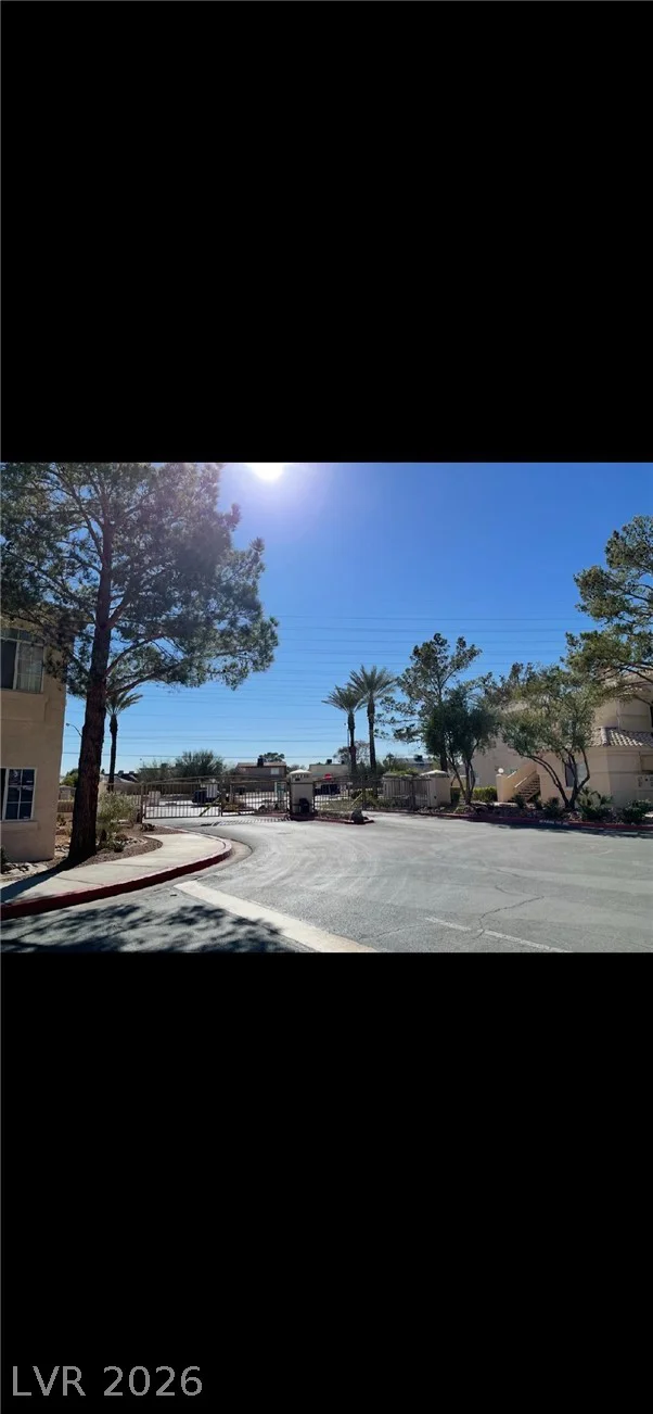 7400 Flamingo, Las Vegas, NV 89147