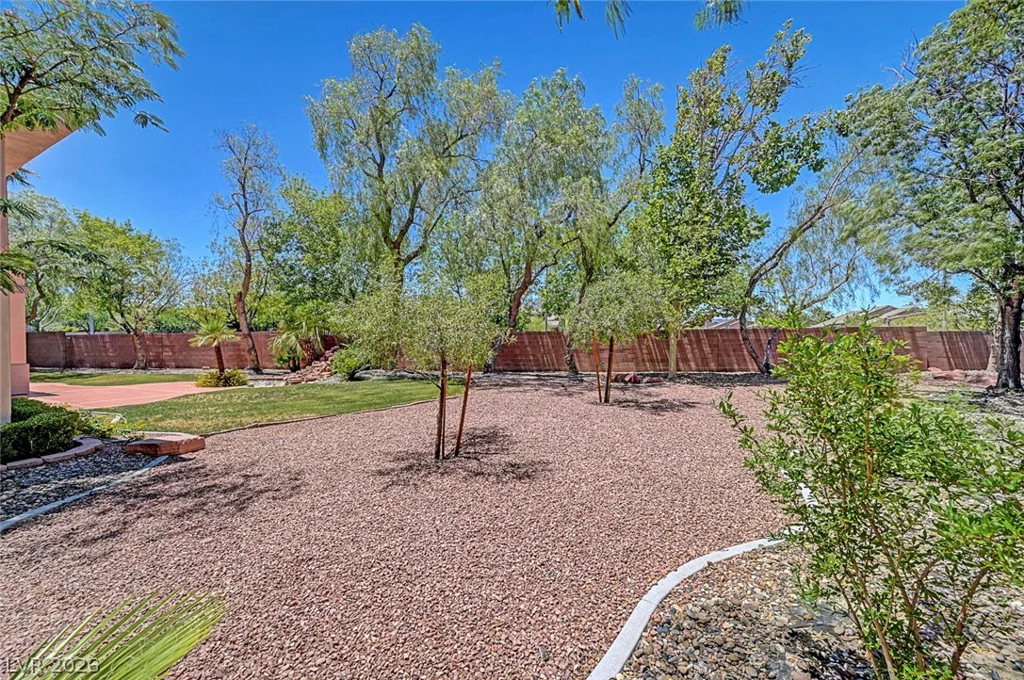 229 Buteo Woods, Las Vegas, NV 89144