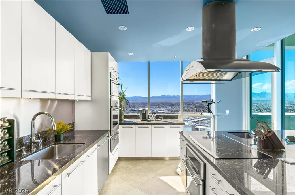2700 Las Vegas, Las Vegas, NV 89109