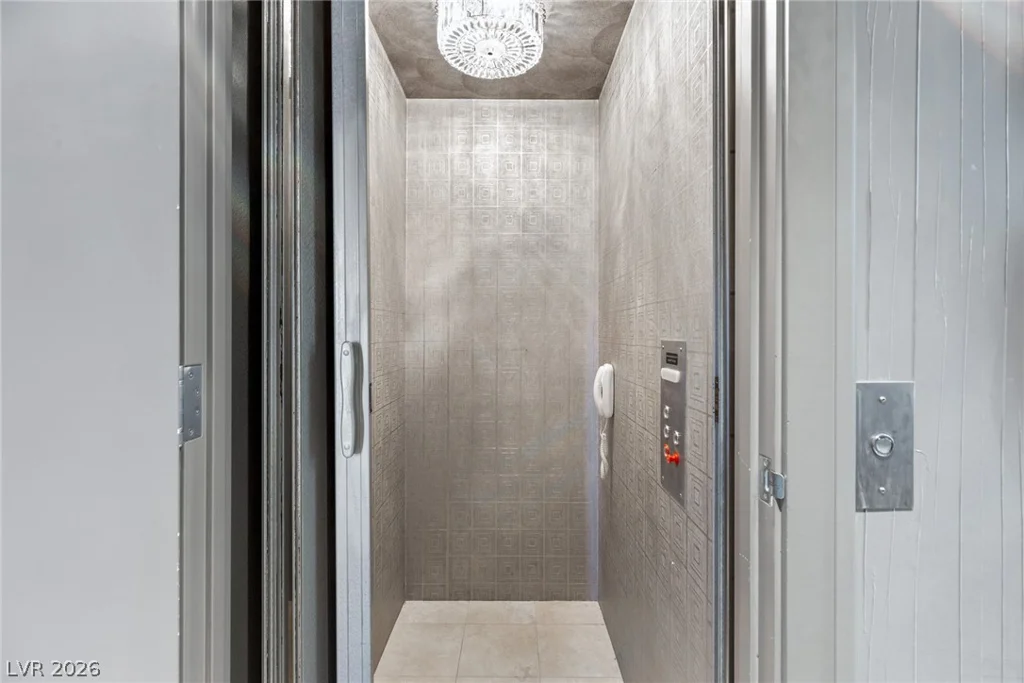 2700 Las Vegas, Las Vegas, NV 89109