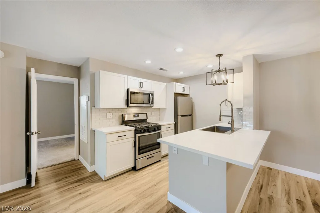 2200 Fort Apache, Las Vegas, NV 89117