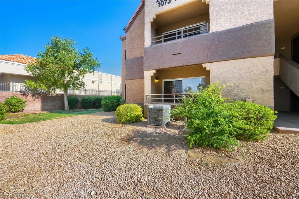 2200 Fort Apache, Las Vegas, NV 89117