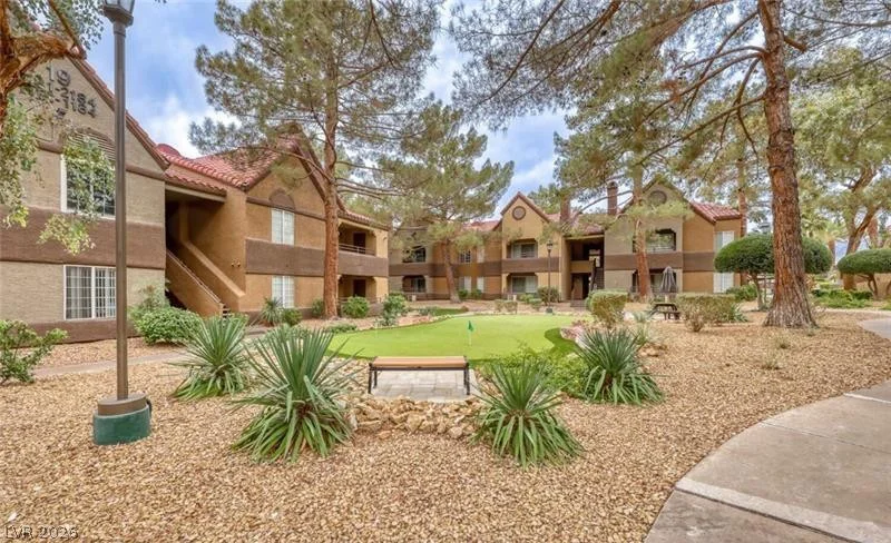2200 Fort Apache, Las Vegas, NV 89117