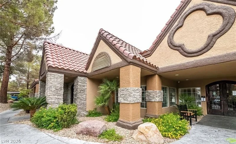 2200 Fort Apache, Las Vegas, NV 89117