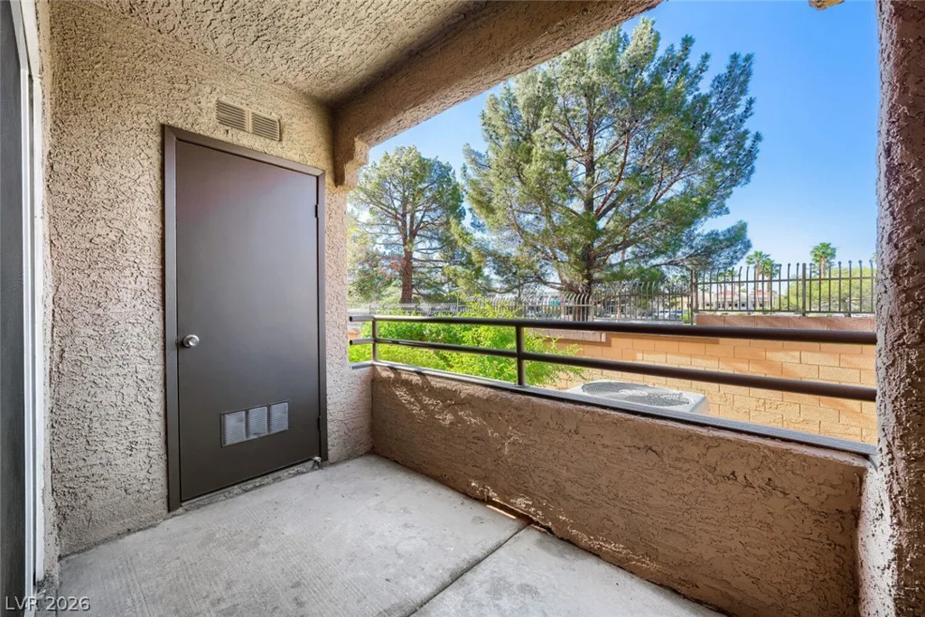 2200 Fort Apache, Las Vegas, NV 89117
