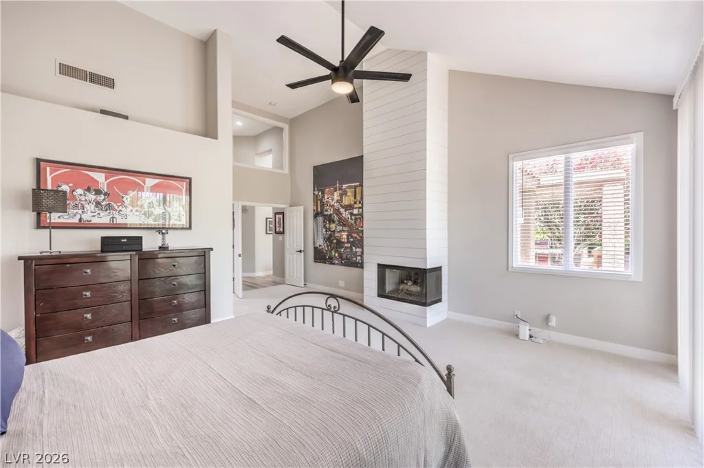 8211 Round Hills, Las Vegas, NV 89113