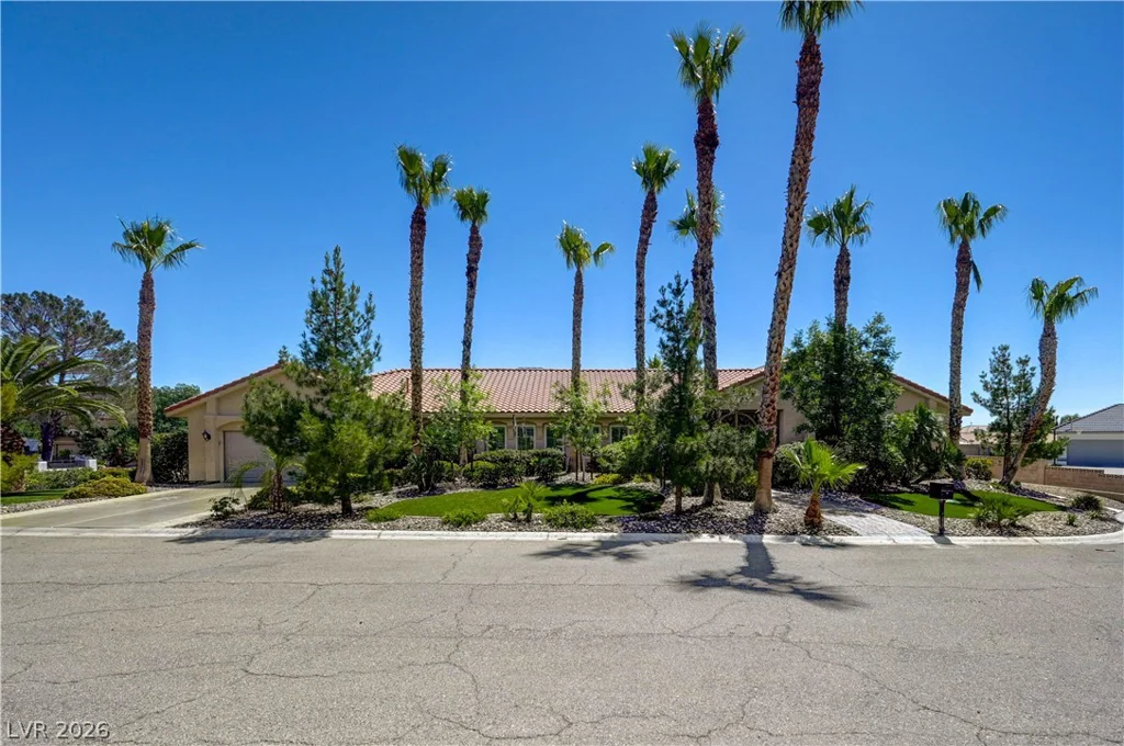 7441 Darby, Las Vegas, NV 89117