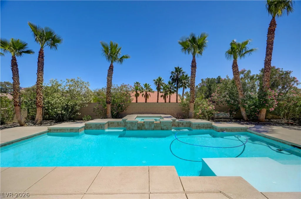 7441 Darby, Las Vegas, NV 89117