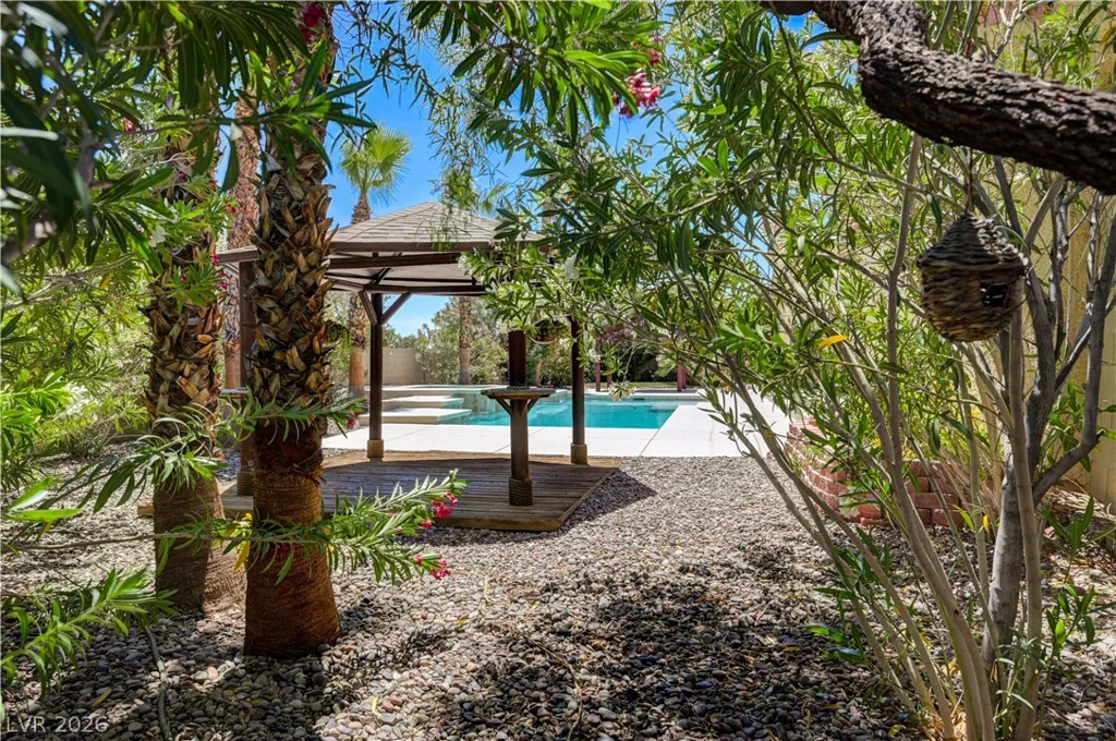 7441 Darby, Las Vegas, NV 89117