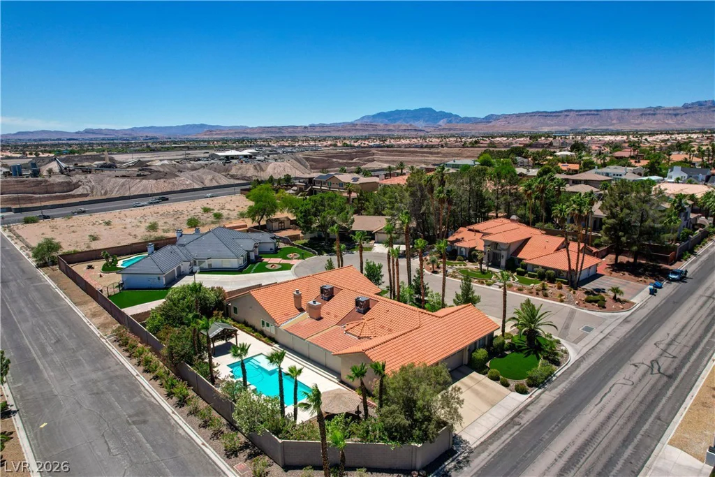 7441 Darby, Las Vegas, NV 89117