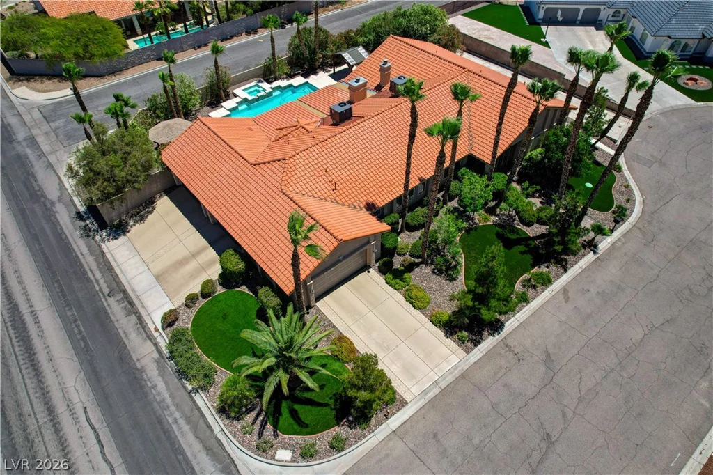 7441 Darby, Las Vegas, NV 89117