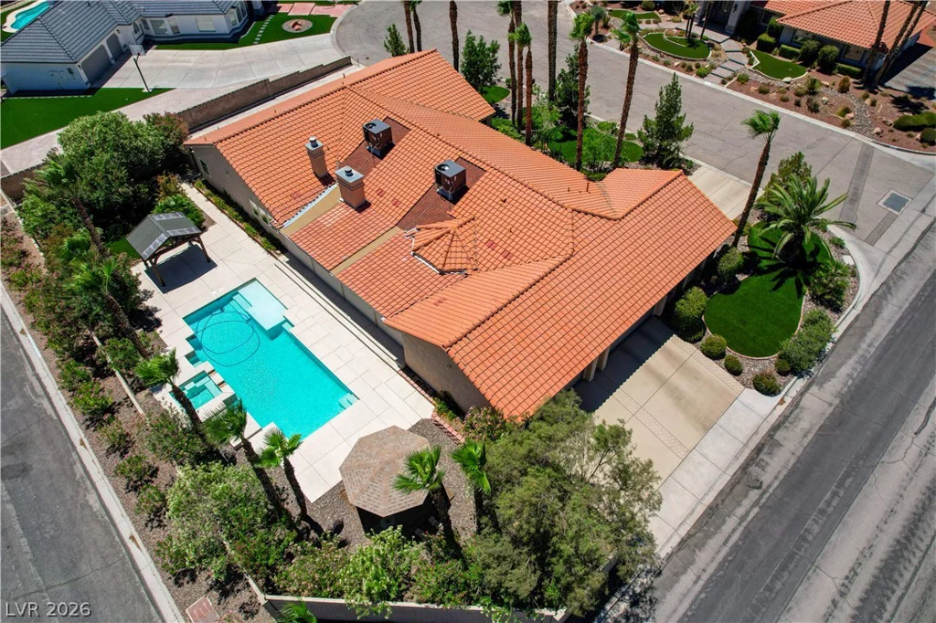 7441 Darby, Las Vegas, NV 89117