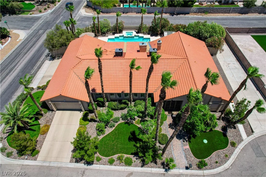 7441 Darby, Las Vegas, NV 89117