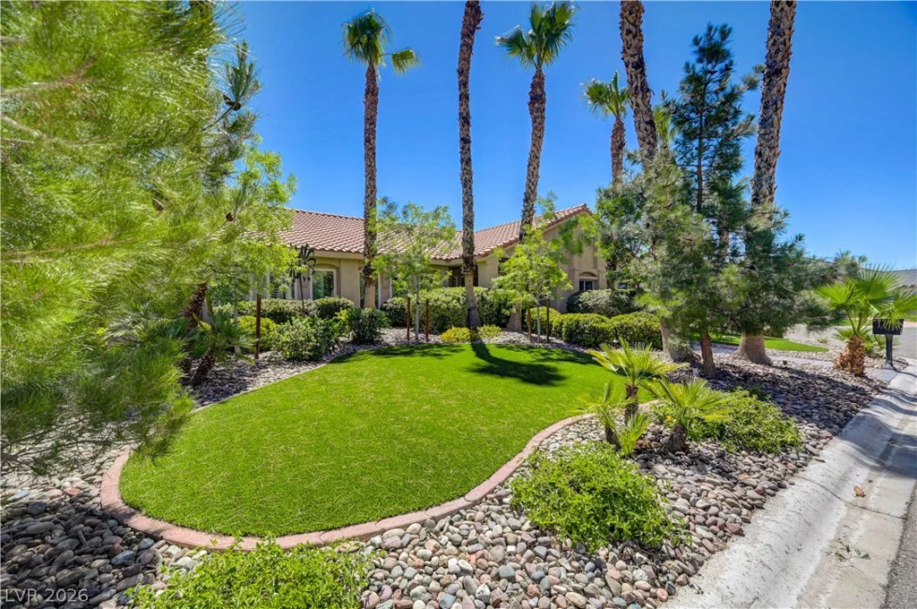 7441 Darby, Las Vegas, NV 89117