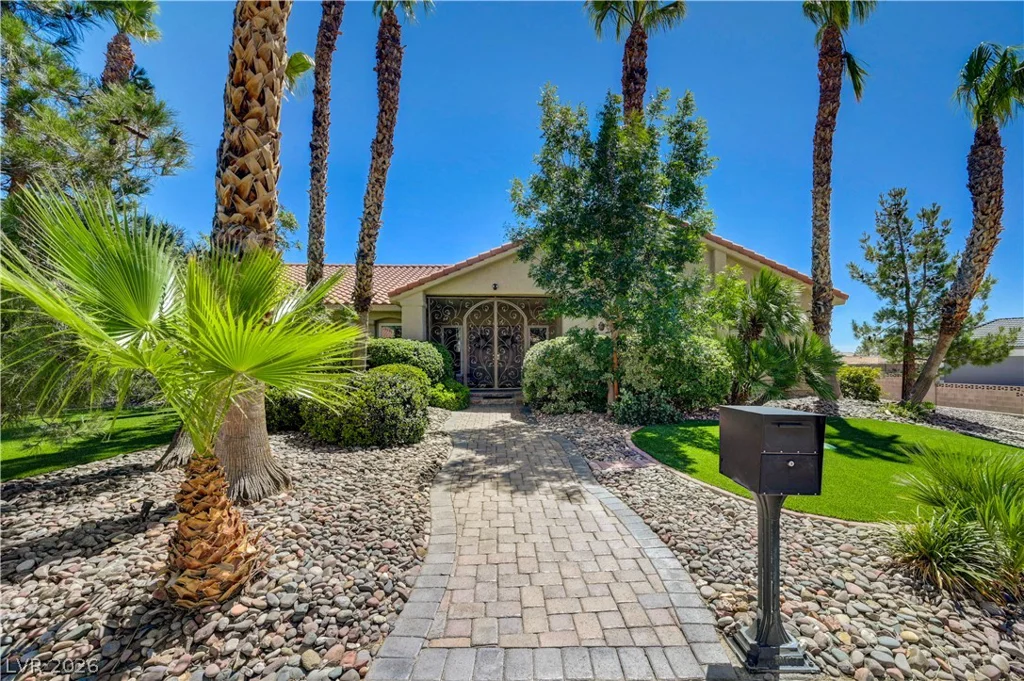 7441 Darby, Las Vegas, NV 89117