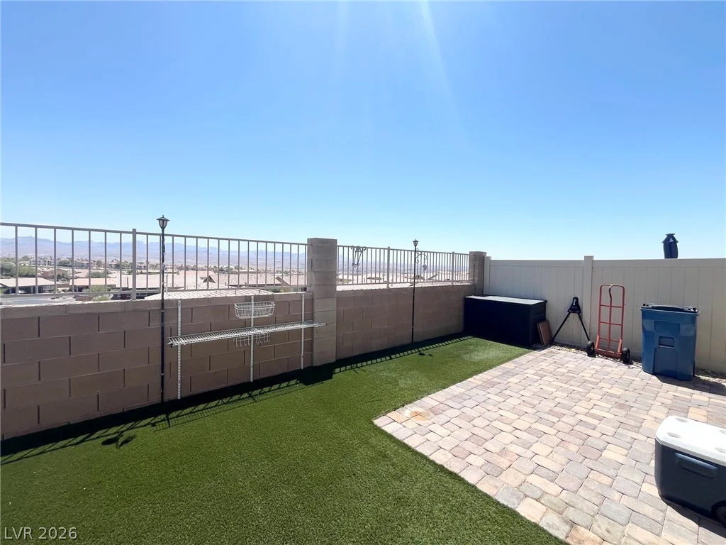 2722 Chinaberry Hill, Laughlin, NV 89029