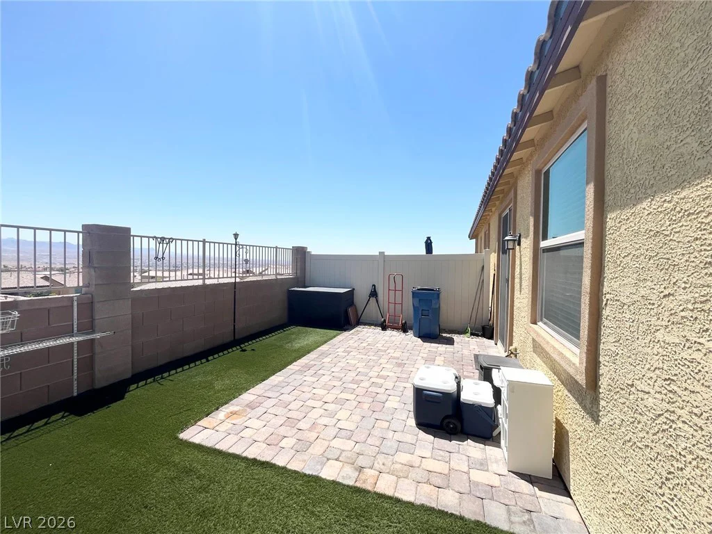 2722 Chinaberry Hill, Laughlin, NV 89029