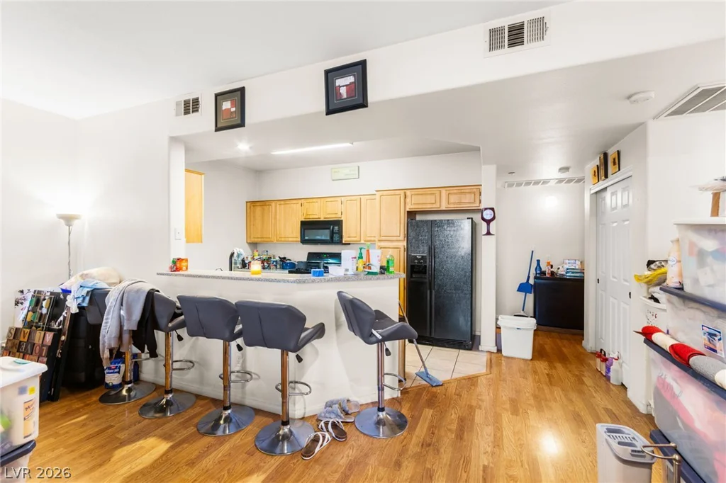 5855 Valley, North Las Vegas, NV 89031