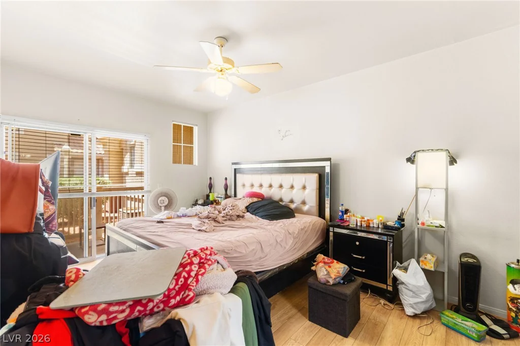 5855 Valley, North Las Vegas, NV 89031