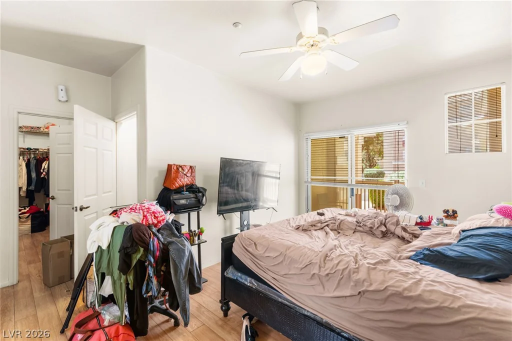 5855 Valley, North Las Vegas, NV 89031