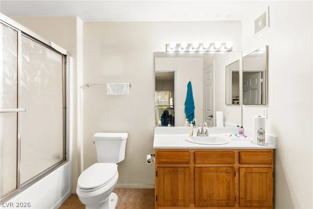 5855 Valley, North Las Vegas, NV 89031