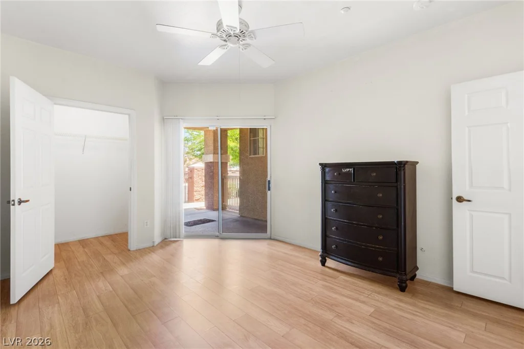 5855 Valley, North Las Vegas, NV 89031
