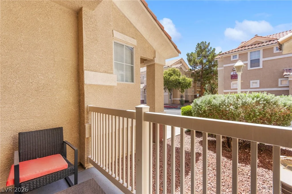 5855 Valley, North Las Vegas, NV 89031