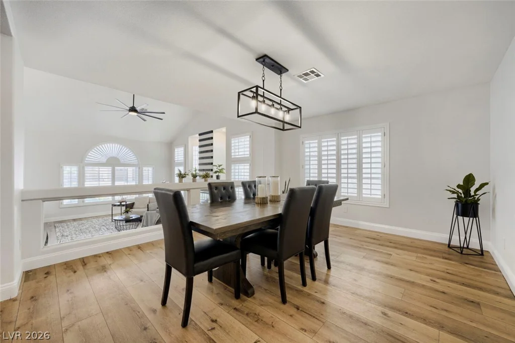 8716 Castle Hill, Las Vegas, NV 89129
