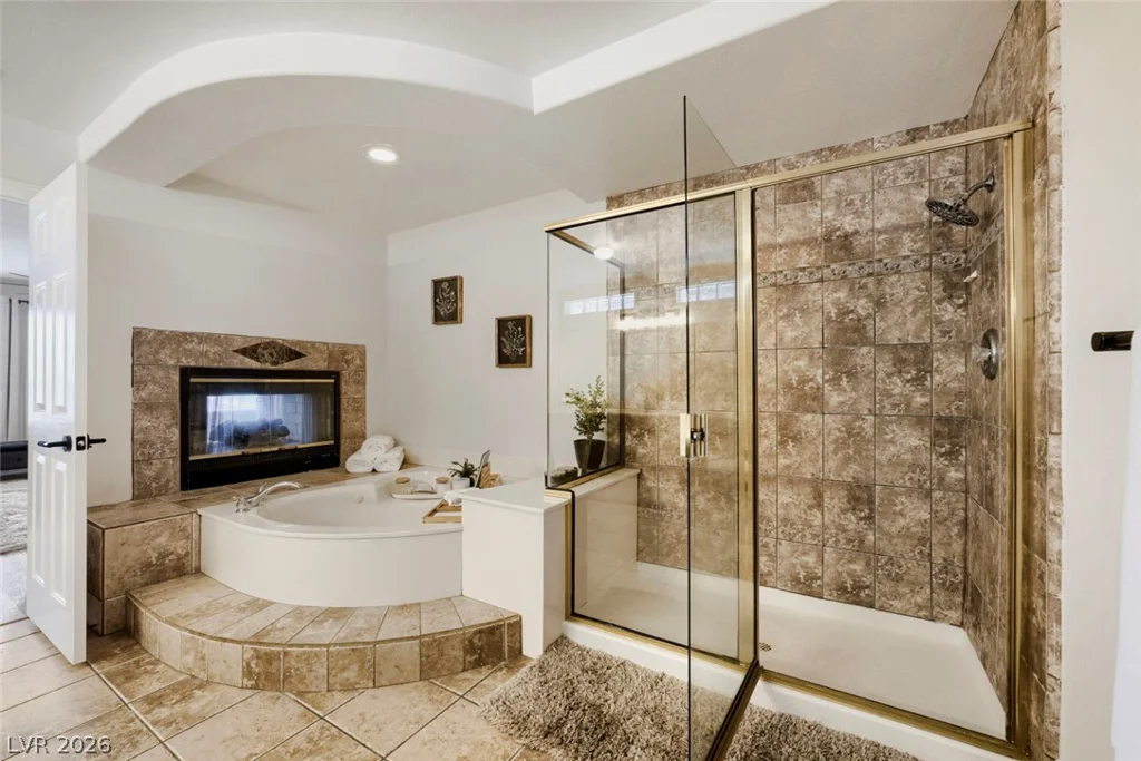 8716 Castle Hill, Las Vegas, NV 89129