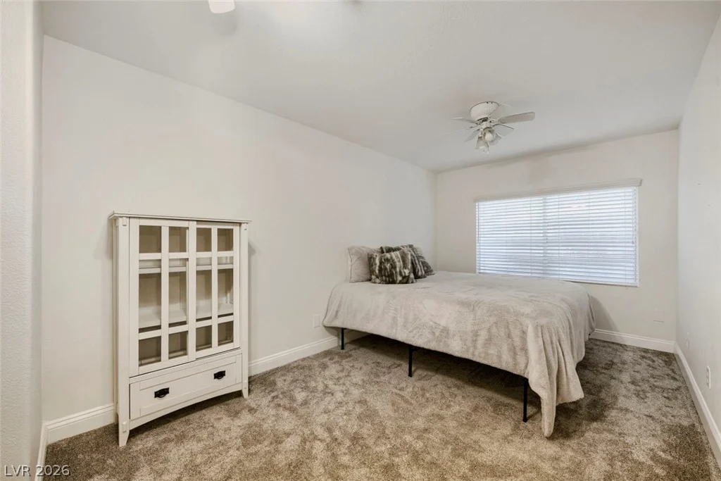 8716 Castle Hill, Las Vegas, NV 89129