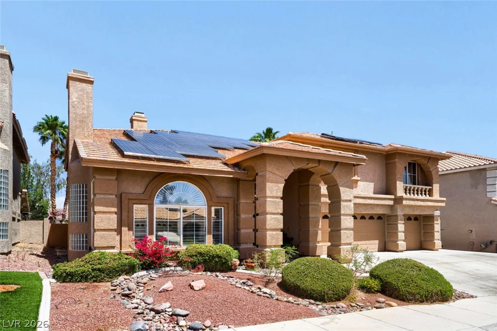8716 Castle Hill, Las Vegas, NV 89129
